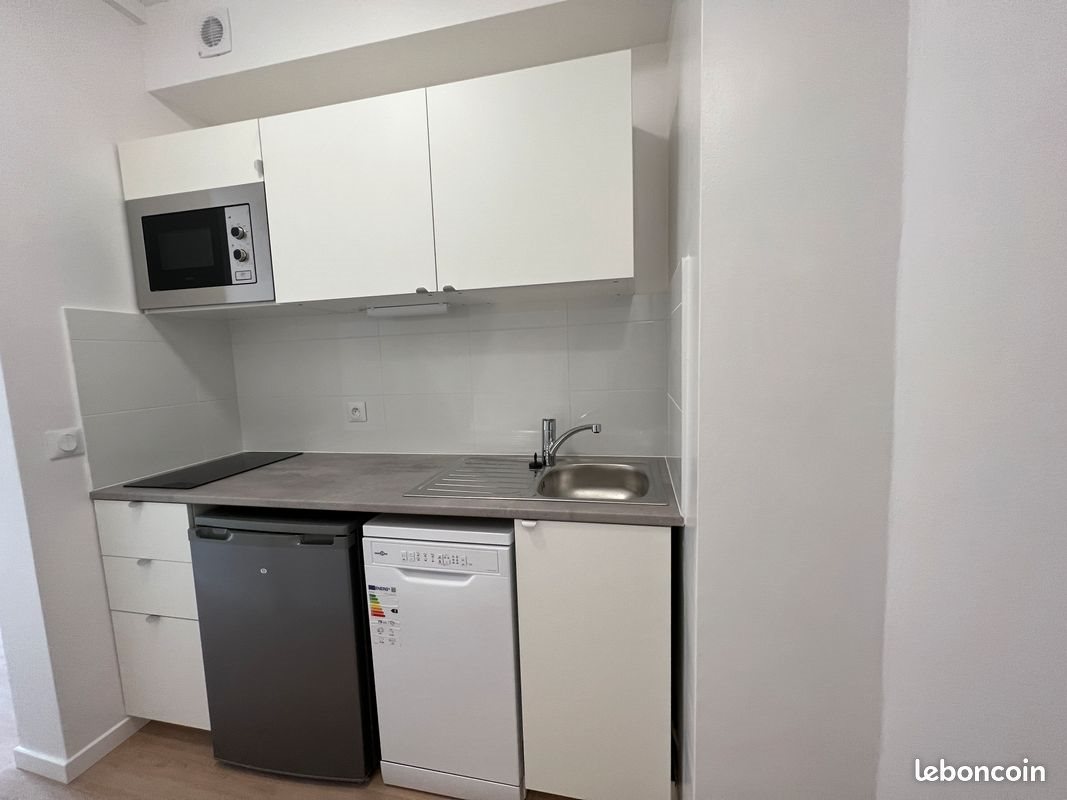 Appartement à louer, 21m², Paris 18ème