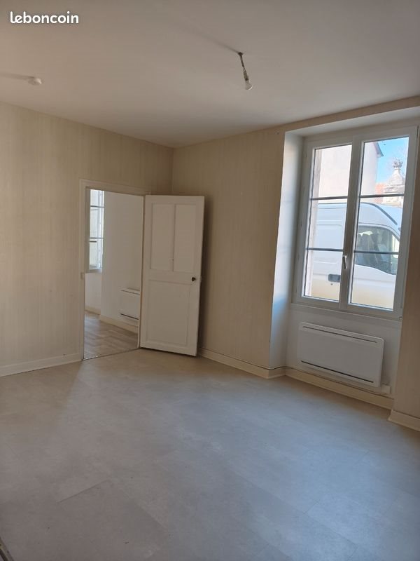 Appartement à louer, 80m², Sancergues