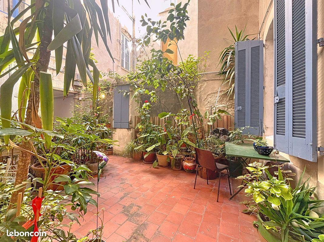 Appartement à vendre, 81m², Nîmes