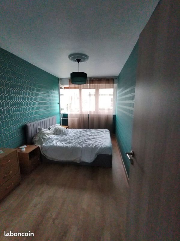 Appartement à louer, 87m², Sedan