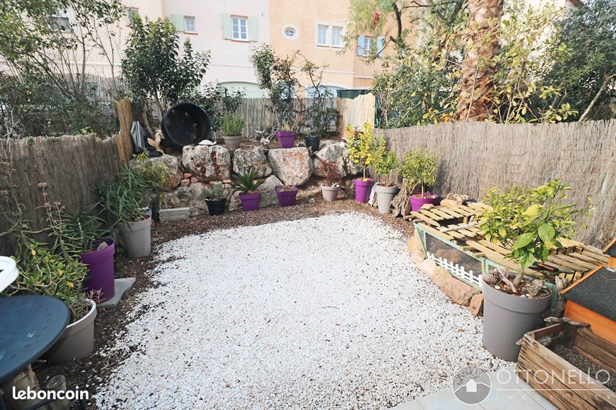 Maison à louer, 69m², Roquebrune-sur-Argens