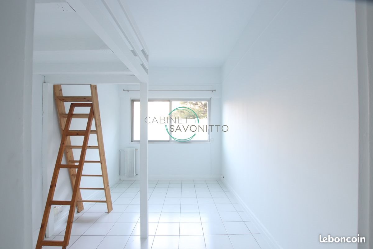 Appartement à louer, 24m², Marseille 8ème