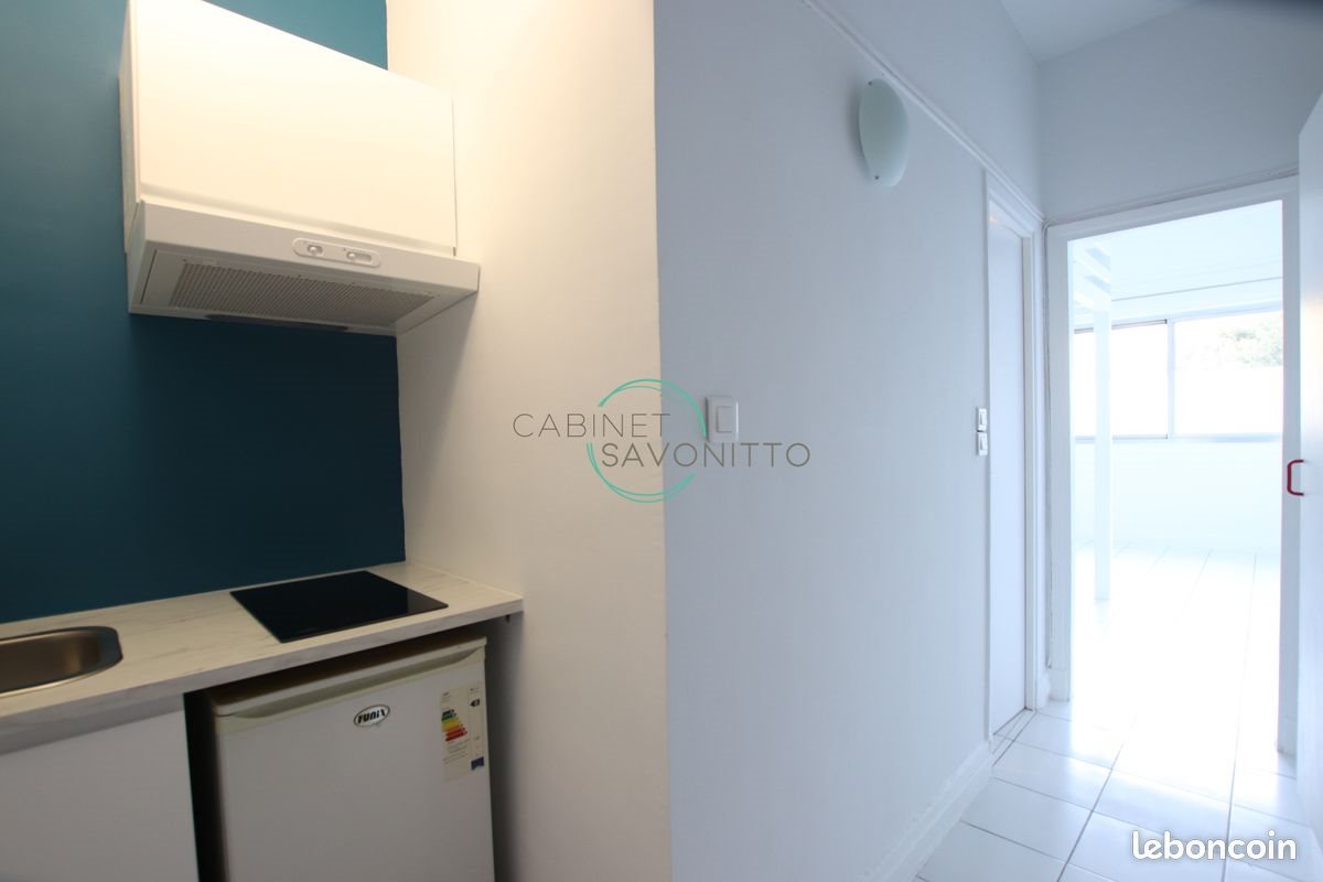 Appartement à louer, 24m², Marseille 8ème