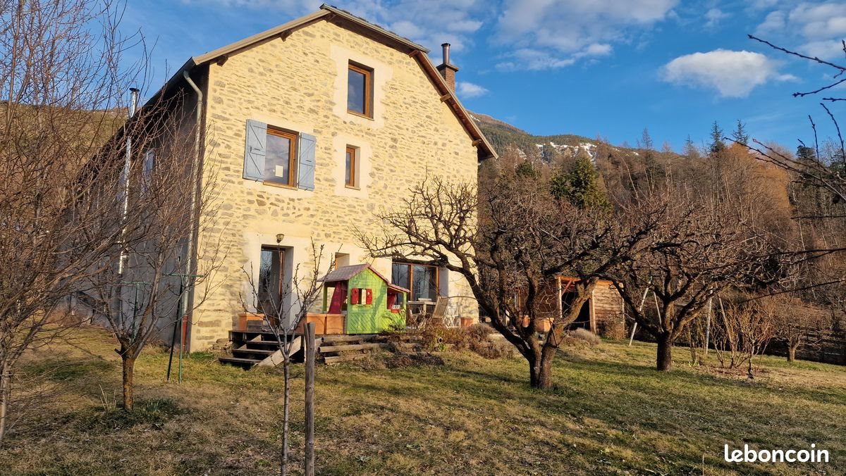 Maison à vendre, 165m², Saint-André-d'Embrun