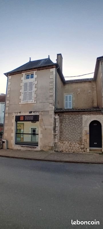 Appartement à vendre, 250m², Lussac-les-Châteaux