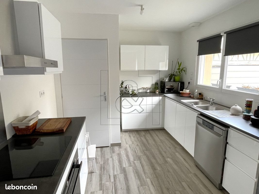Maison à louer, 111m², Franqueville-Saint-Pierre