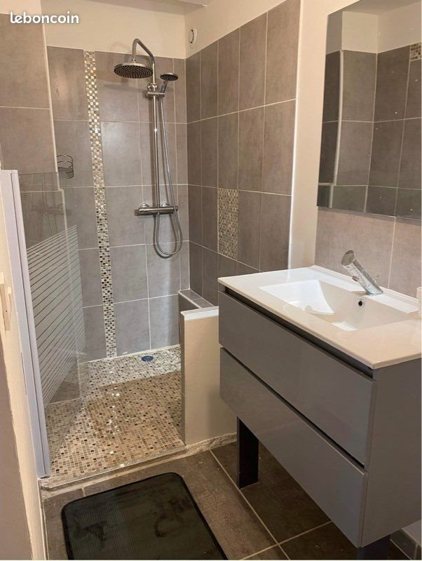 Appartement à louer, 60m², Bourg-et-Comin