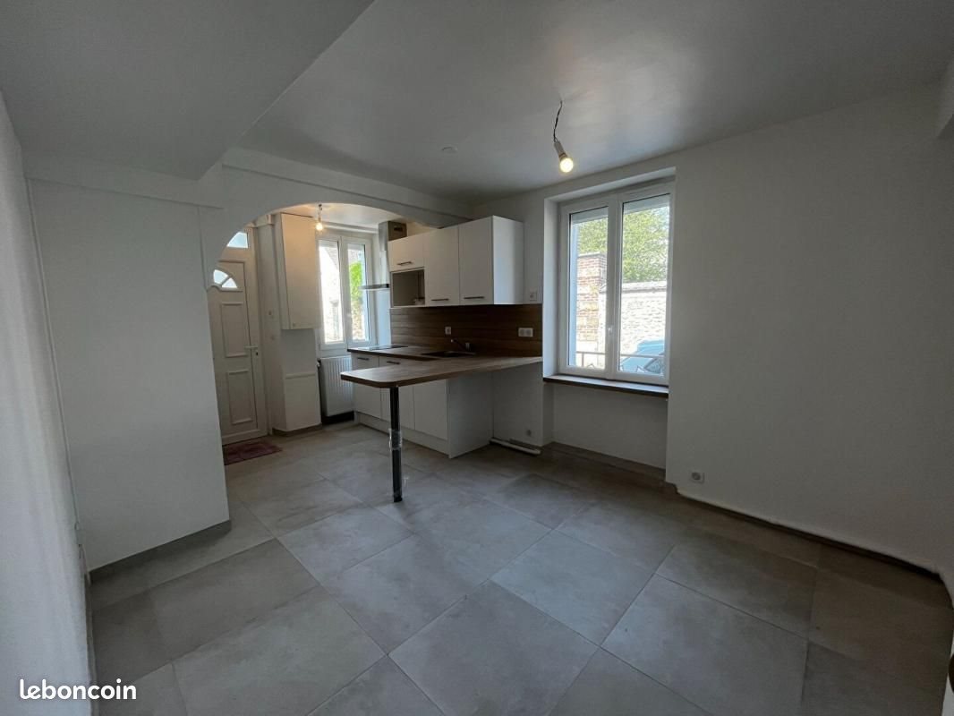 Appartement à louer, 28m², Le Mesnil-Saint-Denis