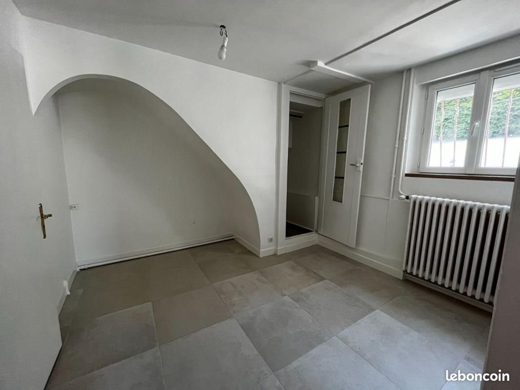 Appartement à louer, 28m², Le Mesnil-Saint-Denis