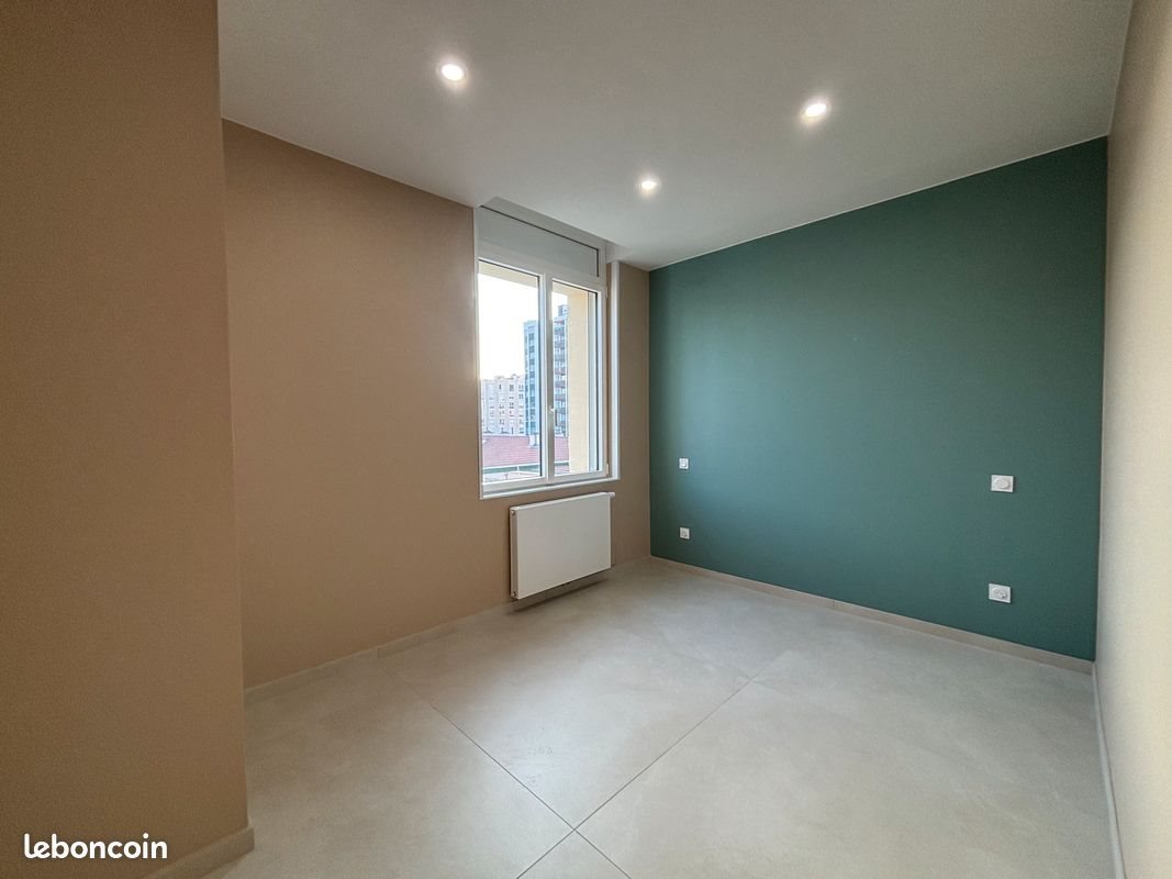 Appartement à louer, 88m², Saint-Etienne
