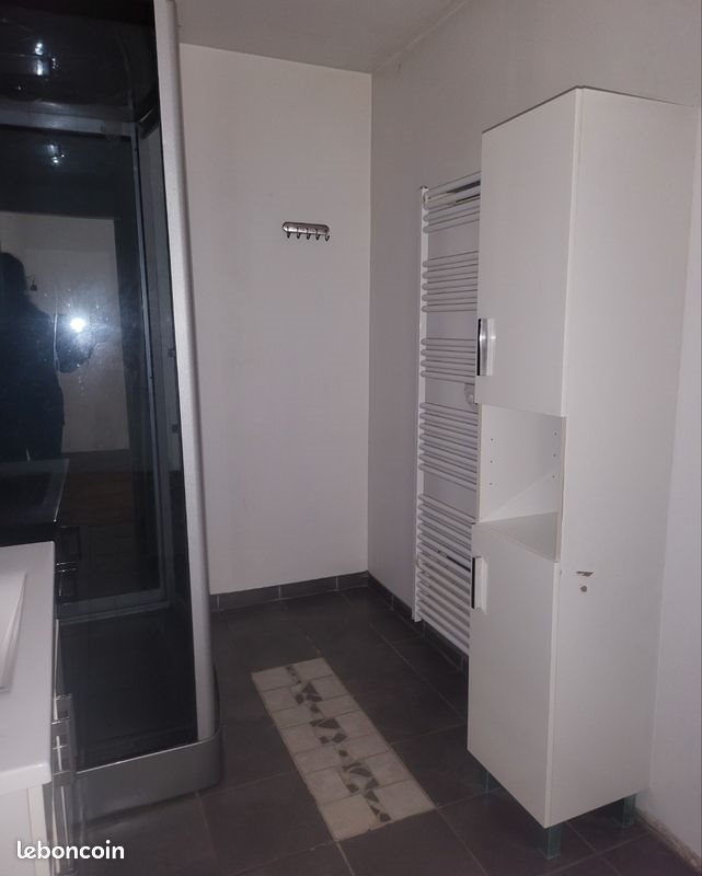 Appartement à louer, 80m², Neuvic