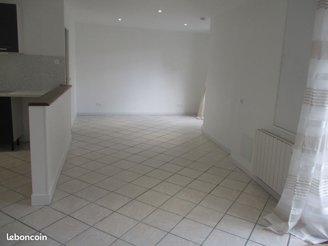 Appartement à louer, 53m², Montmoreau-Saint-Cybard