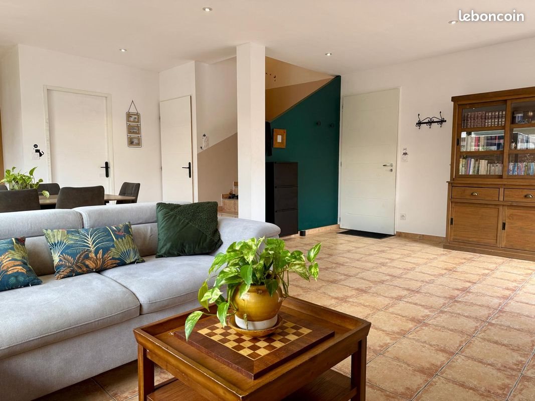 Maison à louer, 105m², Canohès