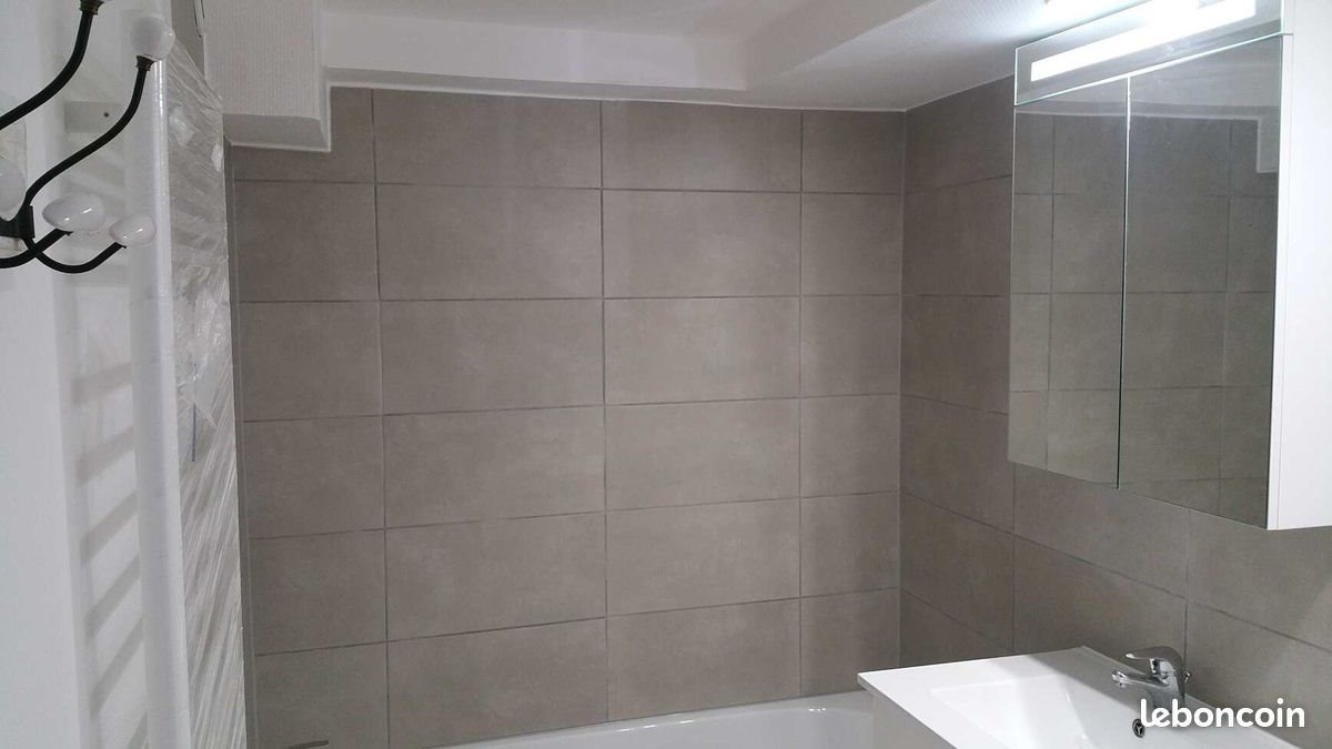 Appartement à louer, 45m², Saint-Max