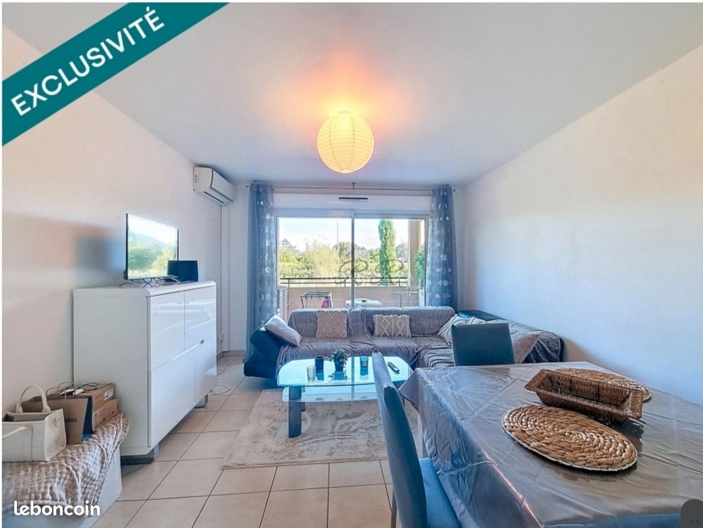 Appartement à louer, 42m², Roquebrune-sur-Argens