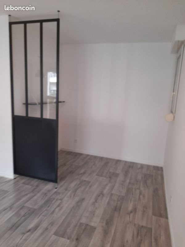 Appartement à louer, 33m², Lons