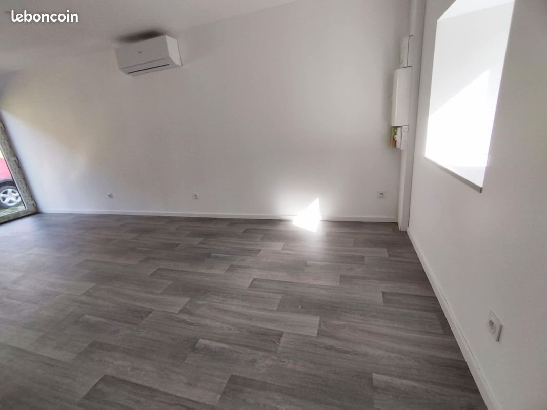 Appartement à louer, 35m², Saint-Bauzile