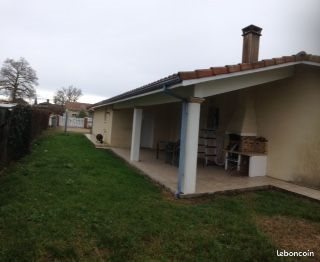 Maison à louer, 104m², Arengosse