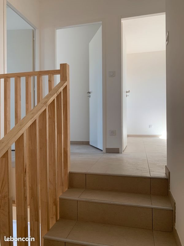 Maison à louer, 83m², Vias