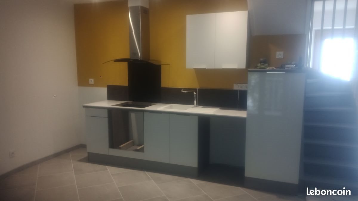 Appartement à louer, 94m², Gourdon