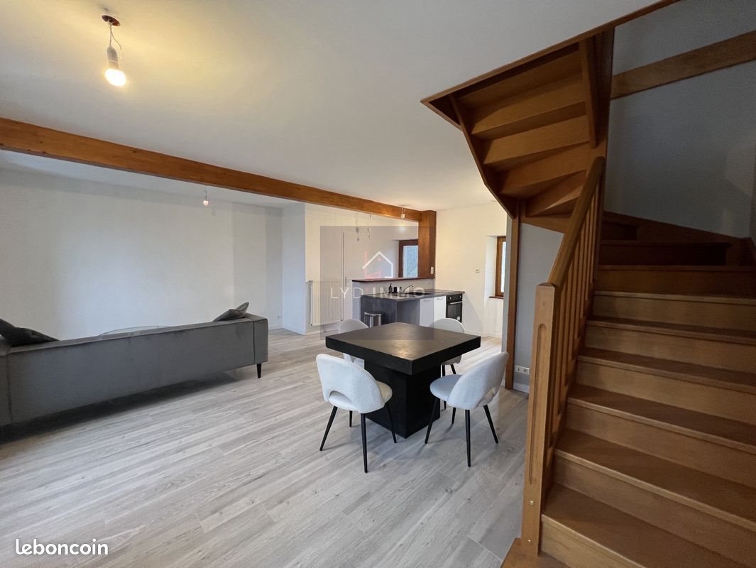 Appartement à louer, 78m², Billiat