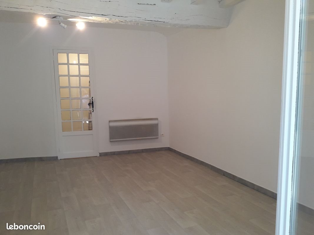 Appartement à louer, 23m², Caumont-sur-Durance