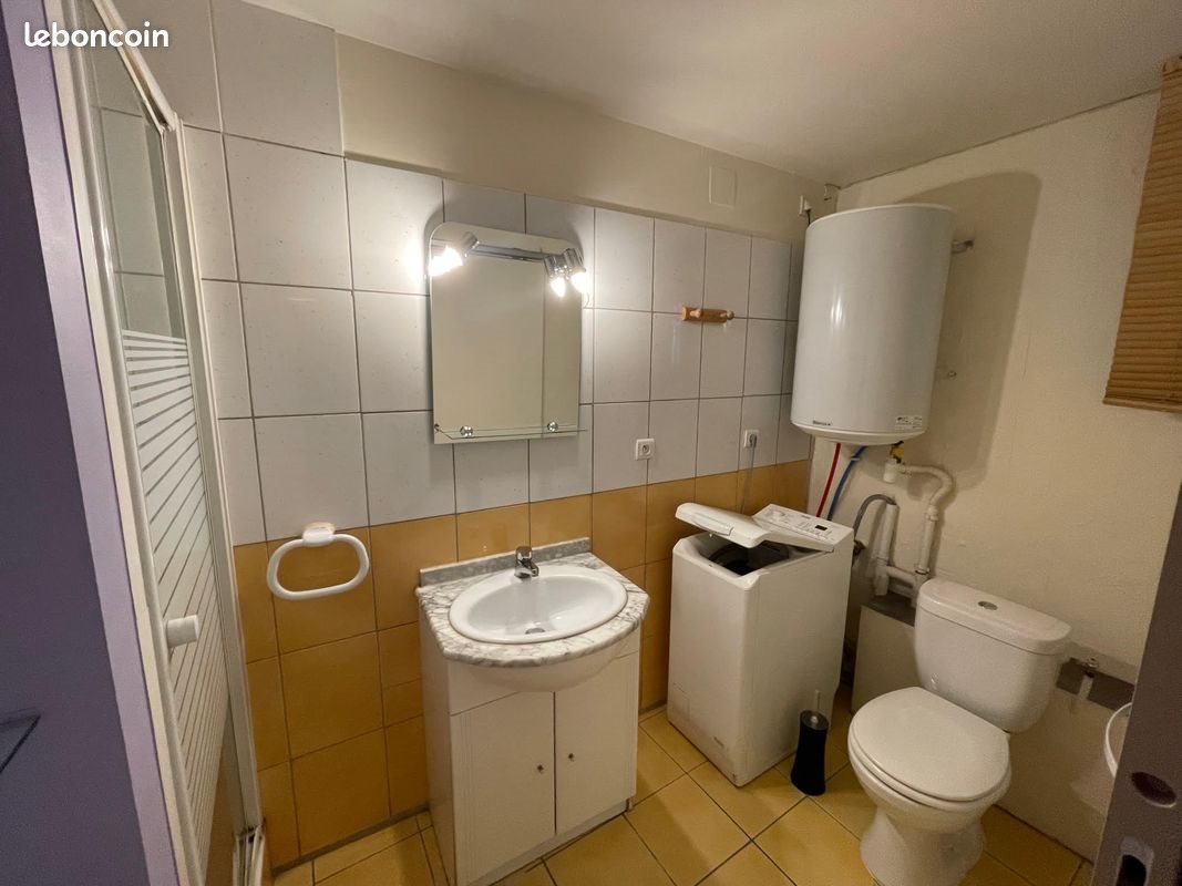 Appartement à louer, 32m², Alba-la-Romaine