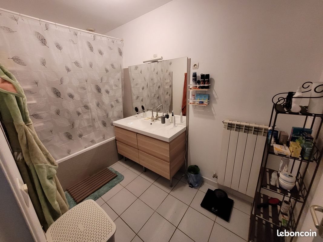 Appartement à louer, 100m², Saint-Saturnin-lès-Avignon