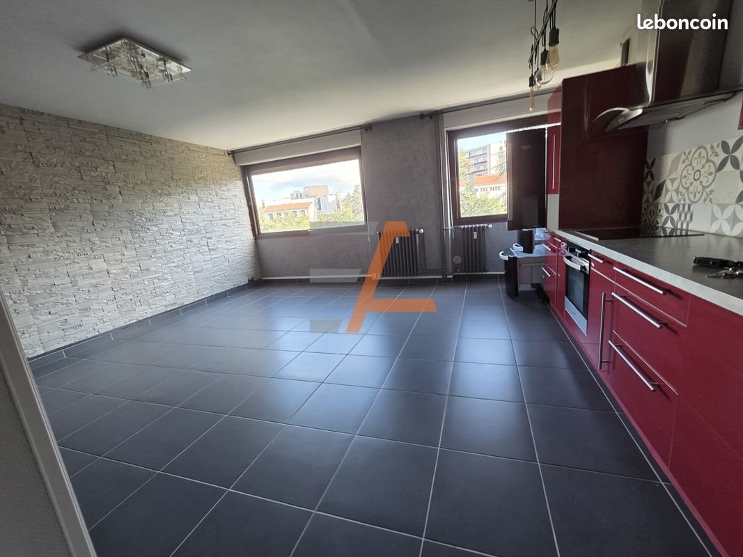 Appartement à vendre, 54m², Saint-Etienne