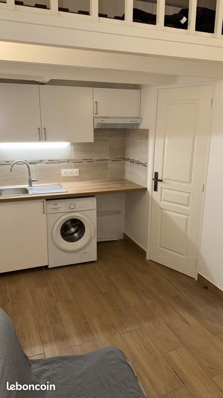 Appartement à louer, 19m², Paris 18ème