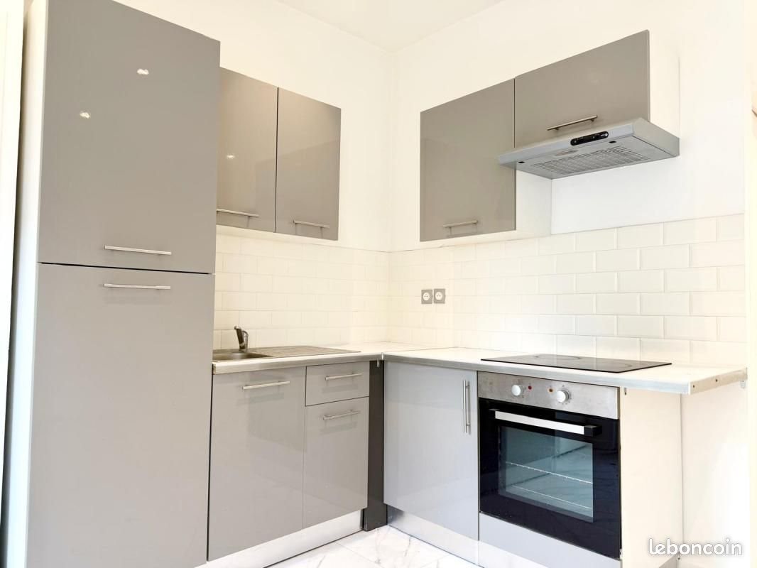 Appartement à louer, 49m², Marseille 6ème