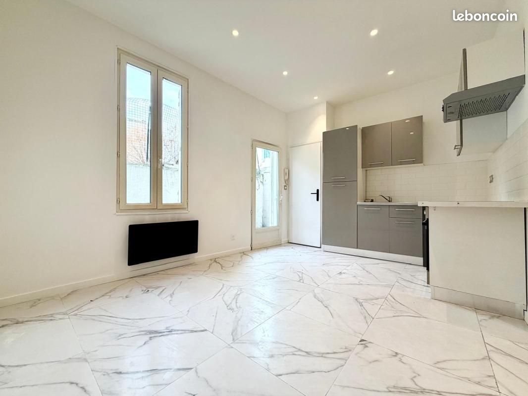 Appartement à louer, 49m², Marseille 6ème