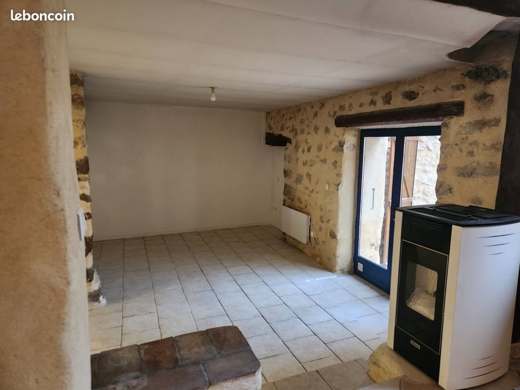 Appartement à louer, 84m², Beauvoisin