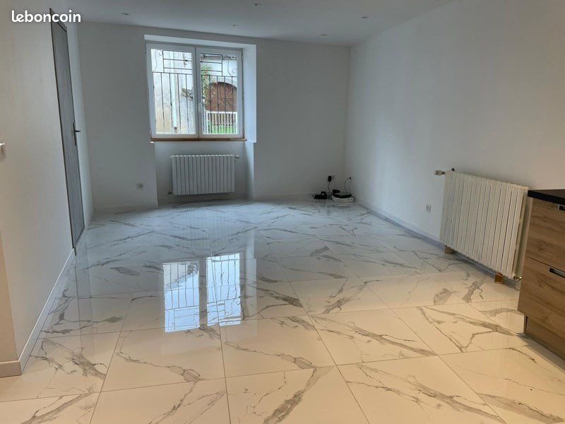 Appartement à louer, 80m², Oiselay-et-Grachaux