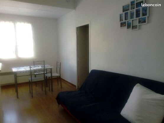 Appartement à louer, 45m², Marseille 8ème