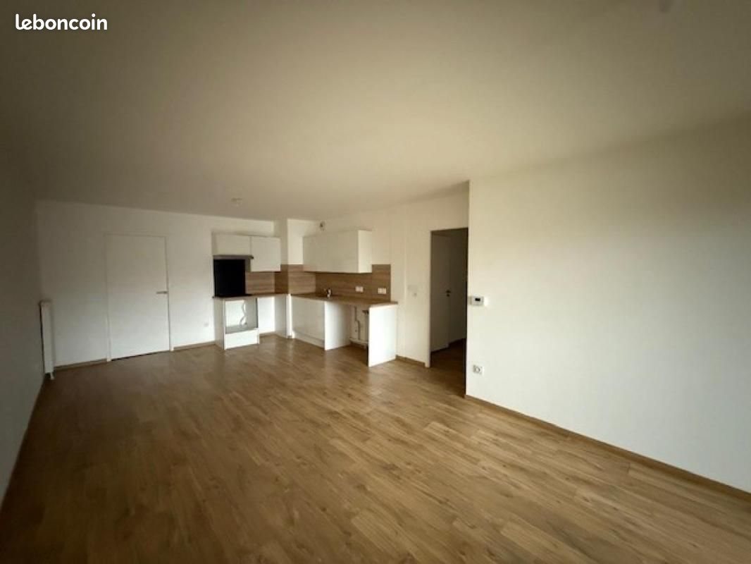 Appartement à louer, 81m², Lille