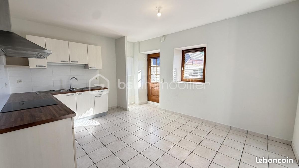 Appartement à louer, 72m², Lovagny