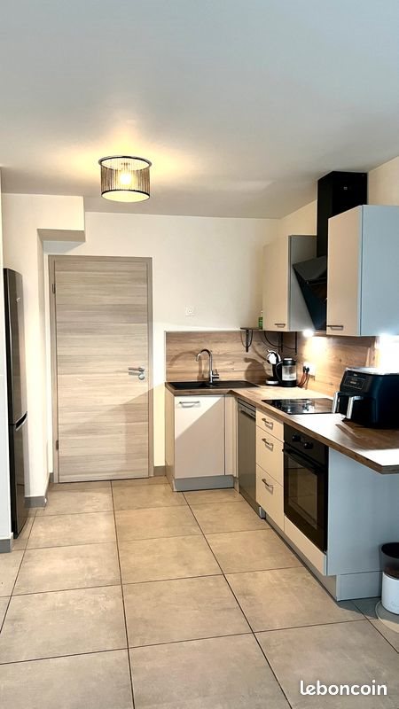 Appartement à louer, 70m², Uckange