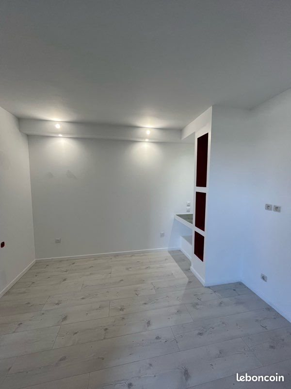 Appartement à louer, 33m², Décines-Charpieu