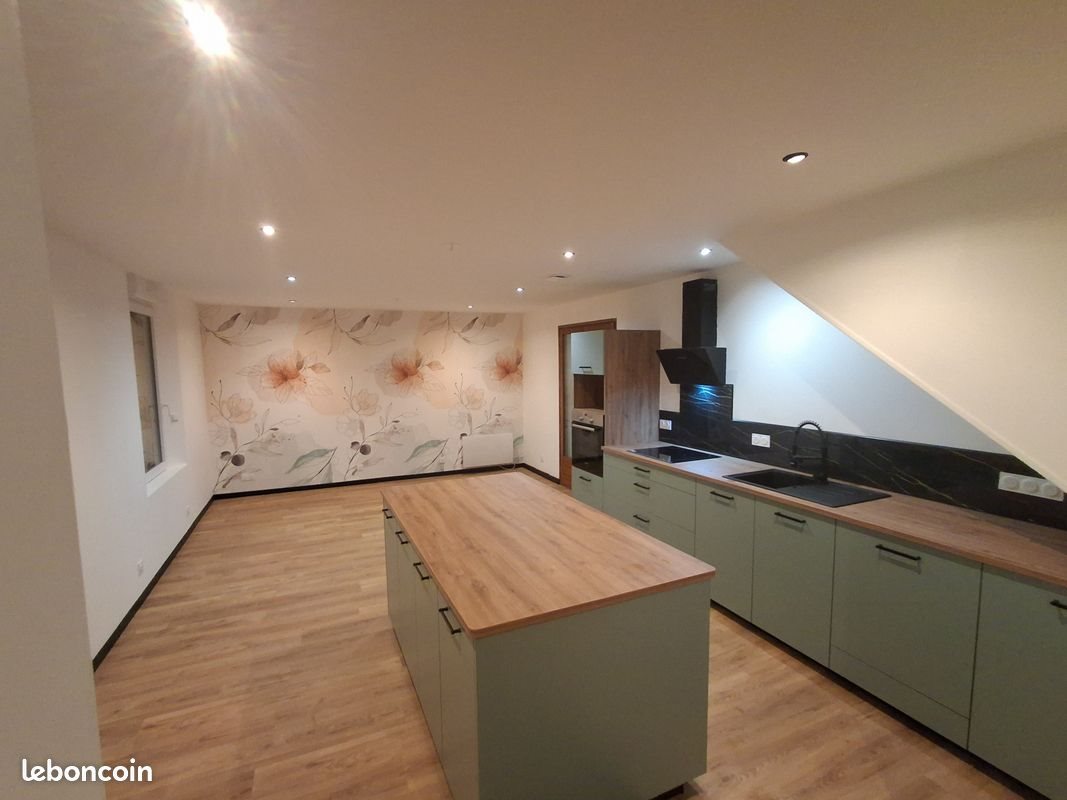 Maison à louer, 120m², Saint-Urbain