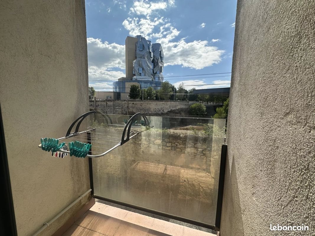 Appartement à louer, 30m², Arles