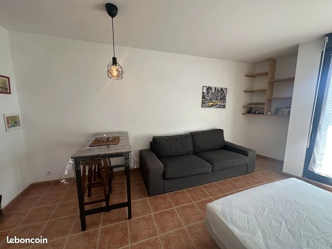 Appartement à louer, 30m², Arles