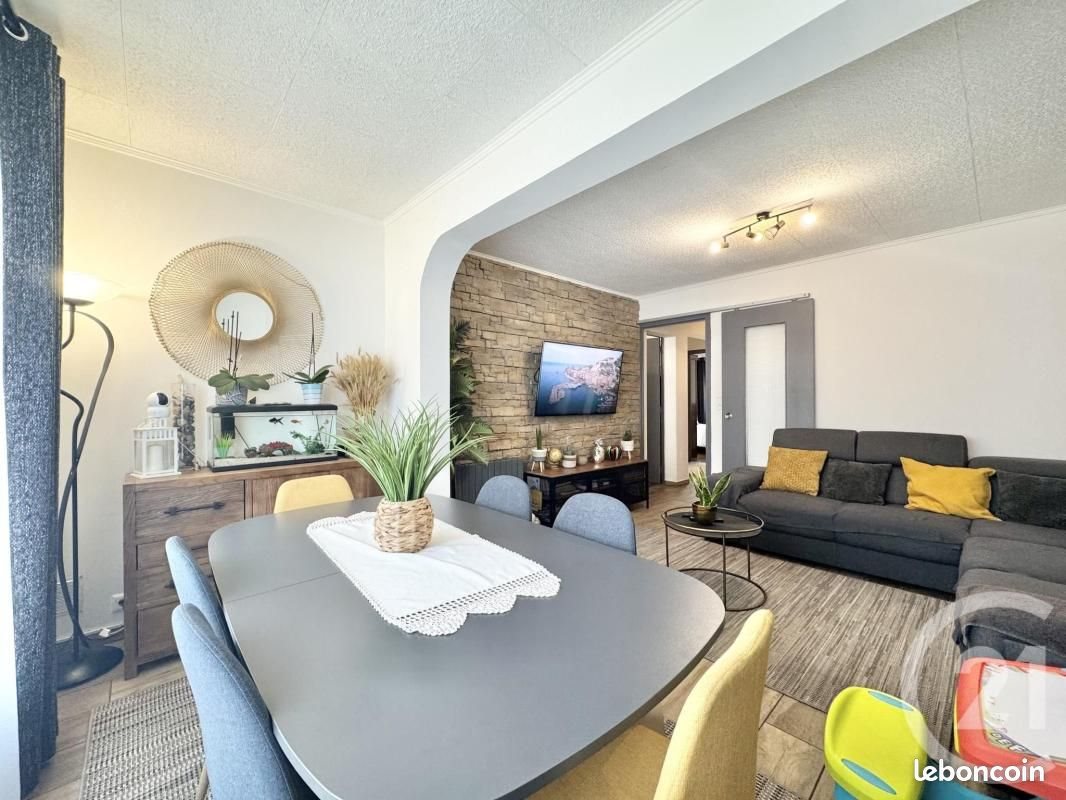 Appartement à vendre, 75m², Paray-Vieille-Poste