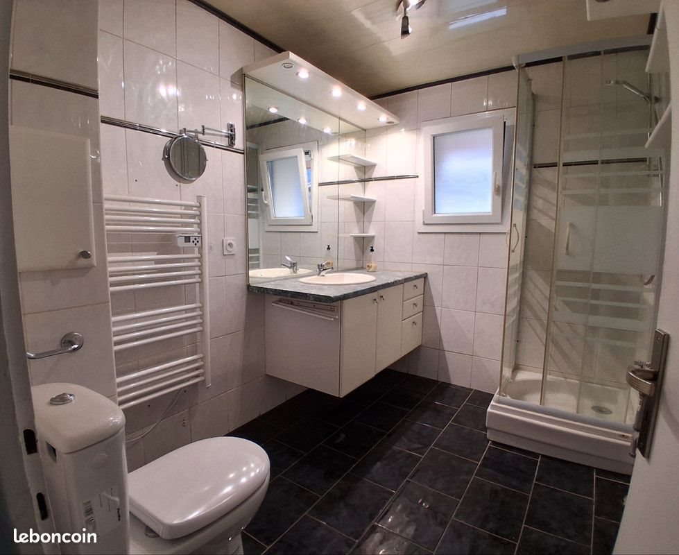 Appartement à louer, 60m², Cluses