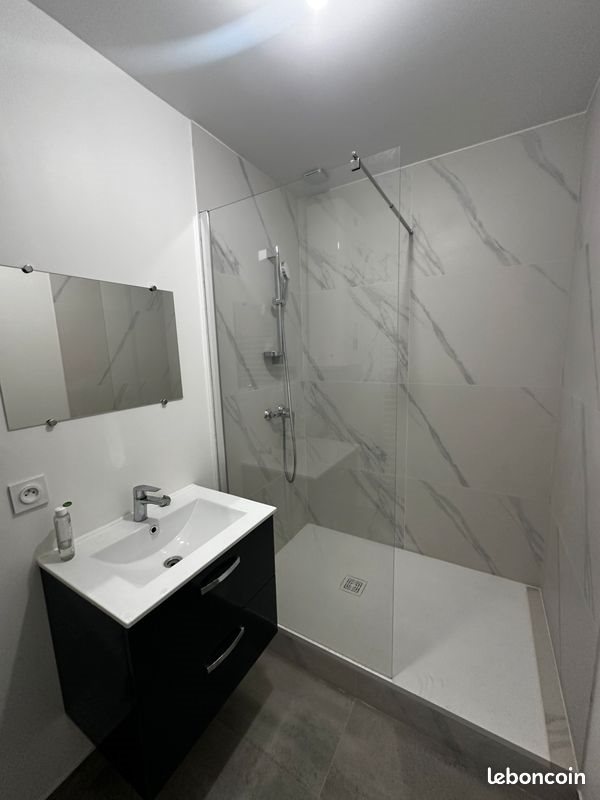 Appartement à louer, 30m², Saintes