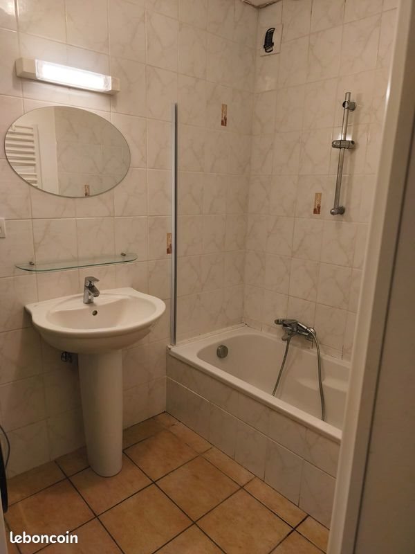 Appartement à louer, 60m², Cornier
