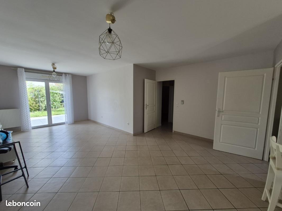 Maison à louer, 81m², Méricourt