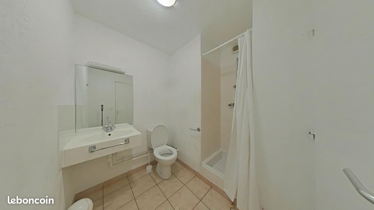 Appartement à louer, 18m², Saint-Etienne