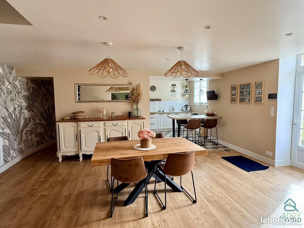 Maison à vendre, 271m², La Rochette