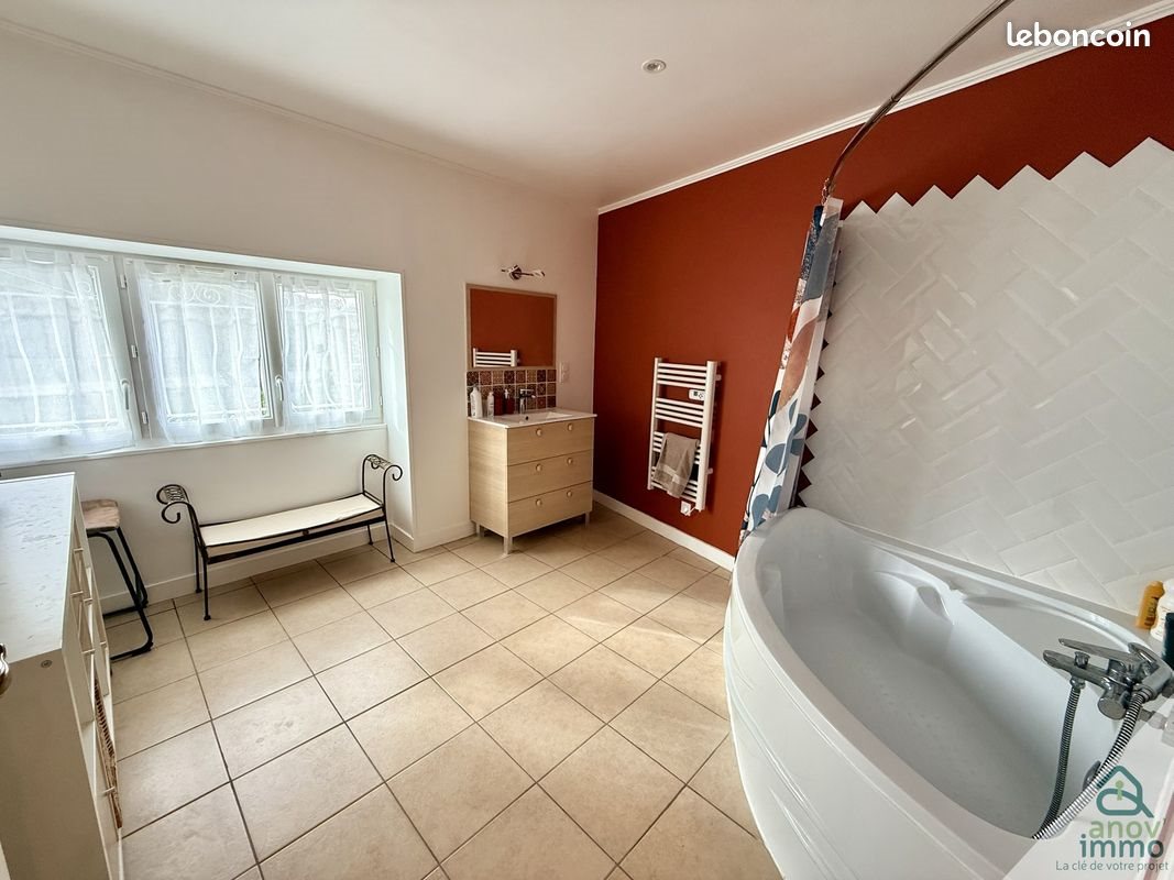 Maison à vendre, 271m², La Rochette